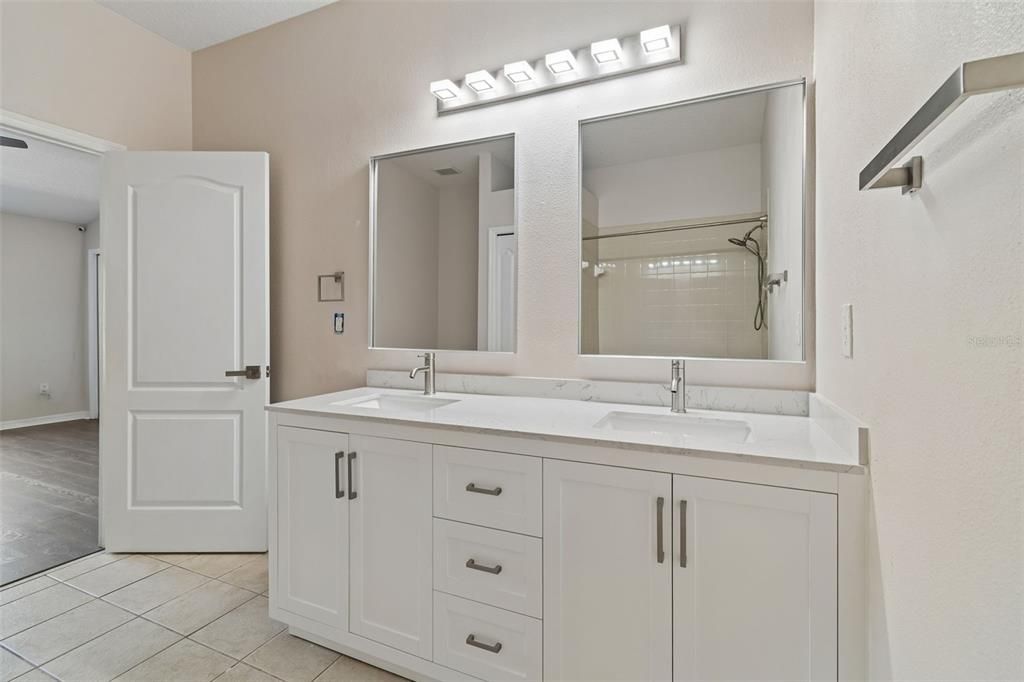 For Rent: $2,100 (2 beds, 2 baths, 1696 Square Feet)