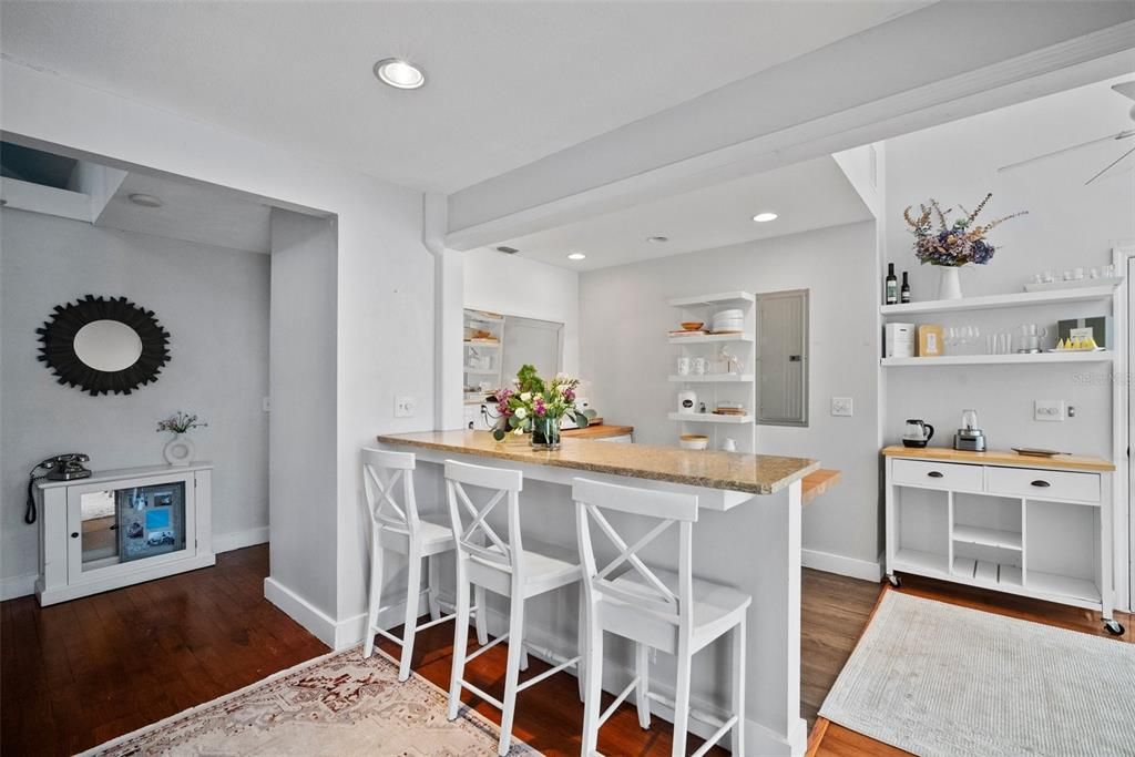 Activo con contrato: $1,349,000 (4 camas, 4 baños, 4004 Pies cuadrados)