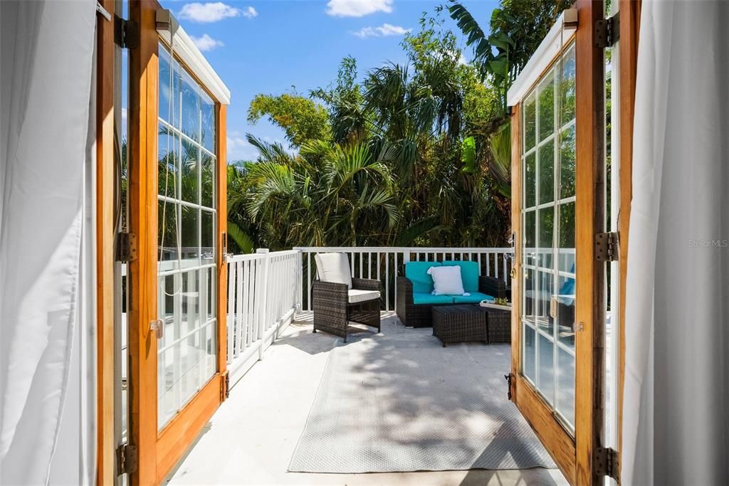 Activo con contrato: $1,349,000 (4 camas, 4 baños, 4004 Pies cuadrados)