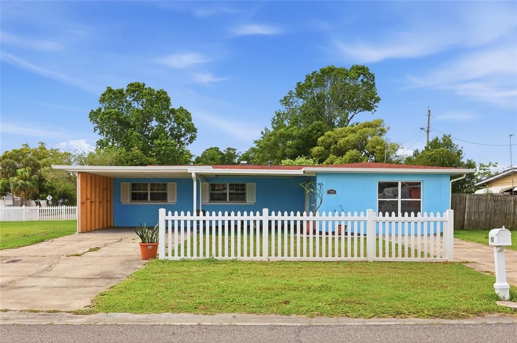 Activo con contrato: $330,000 (4 camas, 2 baños, 1547 Pies cuadrados)