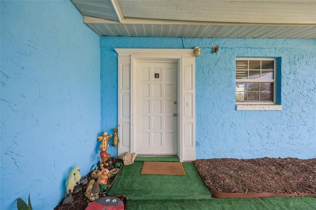 Activo con contrato: $330,000 (4 camas, 2 baños, 1547 Pies cuadrados)