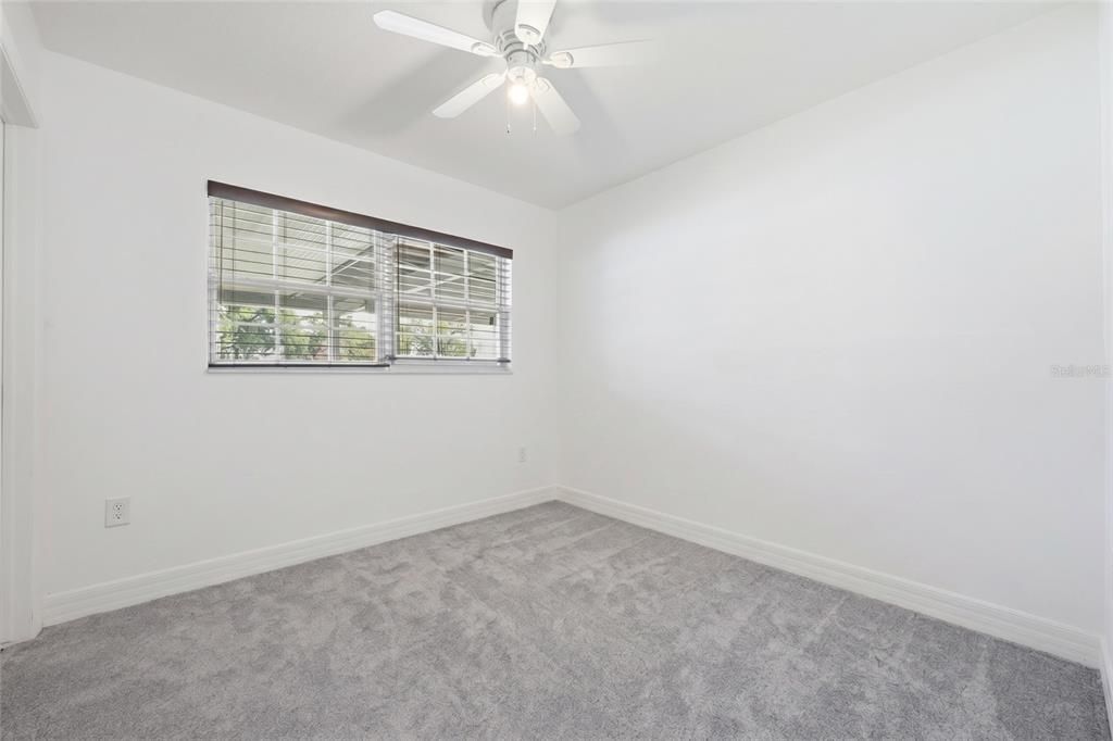 Activo con contrato: $330,000 (4 camas, 2 baños, 1547 Pies cuadrados)