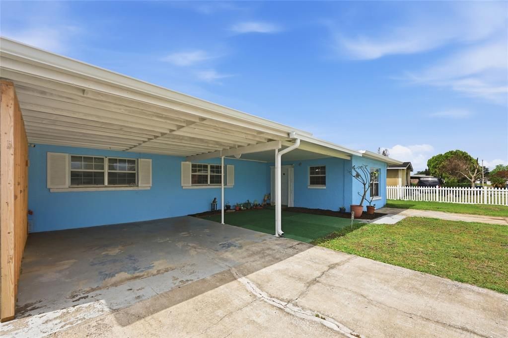 Activo con contrato: $330,000 (4 camas, 2 baños, 1547 Pies cuadrados)