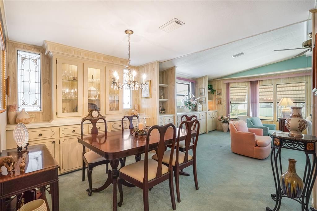 Active With Contract: $134,500 (2 beds, 2 baths, 1482 Square Feet)