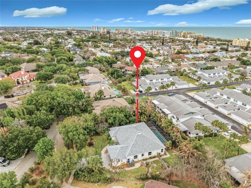 For Sale: $950,000 (4 beds, 3 baths, 2476 Square Feet)