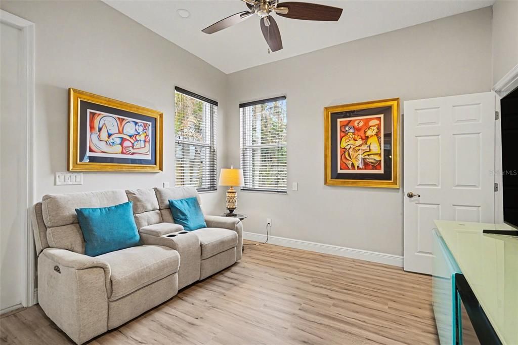 For Sale: $950,000 (4 beds, 3 baths, 2476 Square Feet)