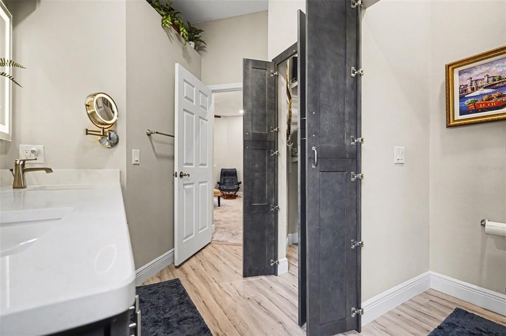 For Sale: $950,000 (4 beds, 3 baths, 2476 Square Feet)