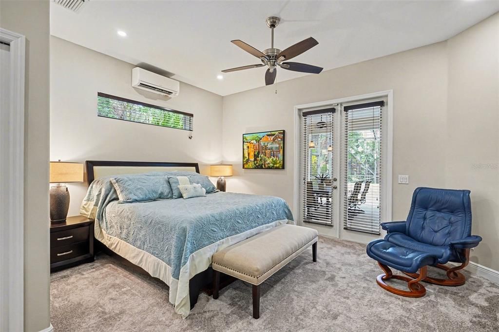 For Sale: $950,000 (4 beds, 3 baths, 2476 Square Feet)