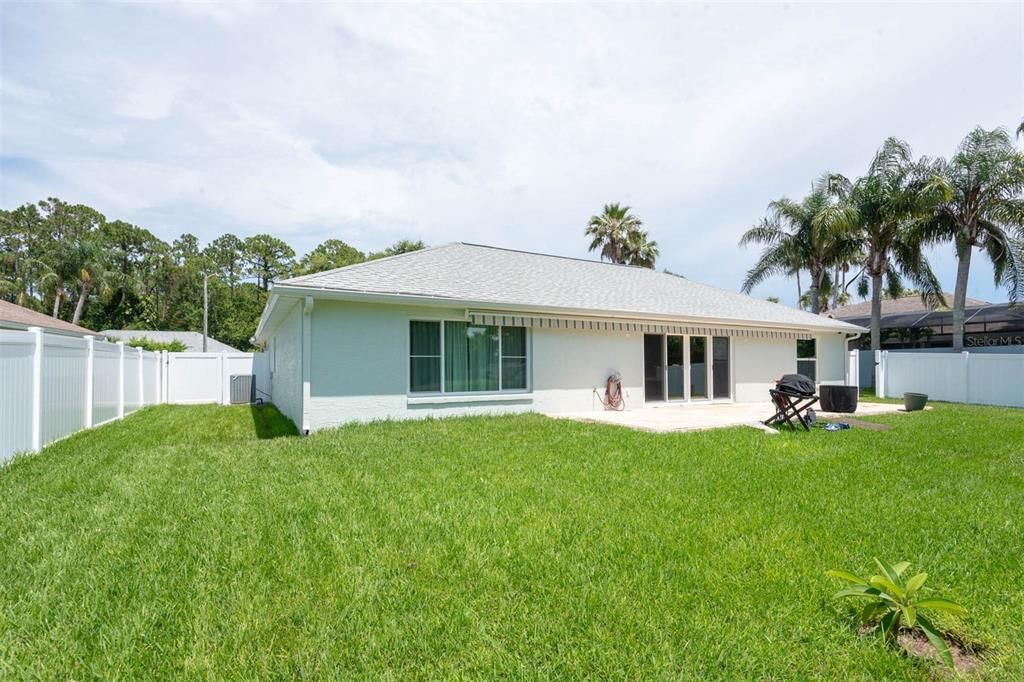 Activo con contrato: $395,500 (3 camas, 2 baños, 1843 Pies cuadrados)