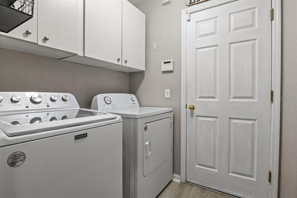 En Venta: $352,900 (3 camas, 2 baños, 1800 Pies cuadrados)
