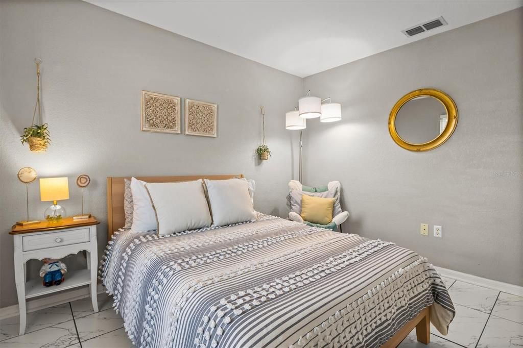 En Venta: $352,900 (3 camas, 2 baños, 1800 Pies cuadrados)