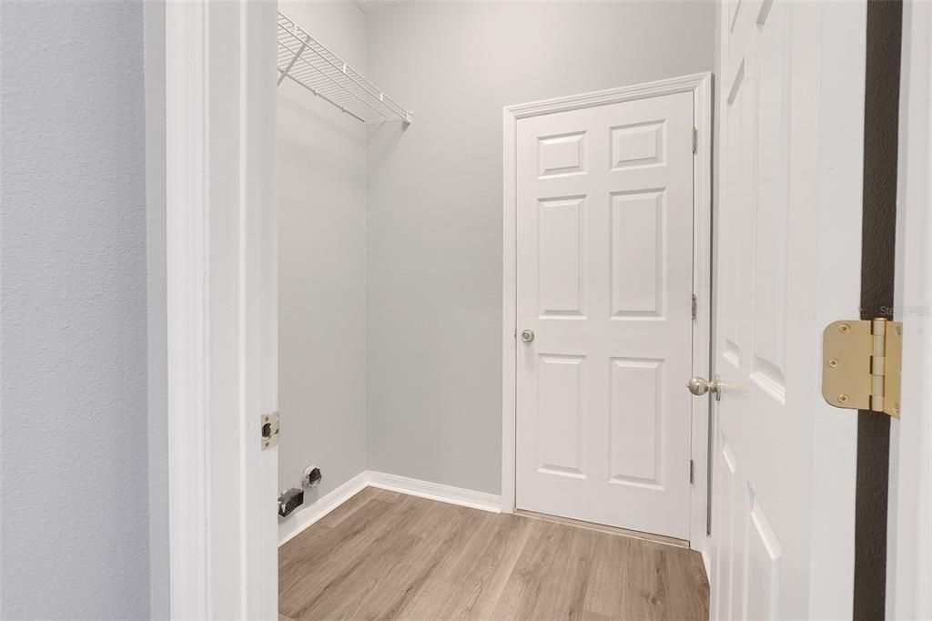 For Sale: $364,990 (4 beds, 2 baths, 1960 Square Feet)