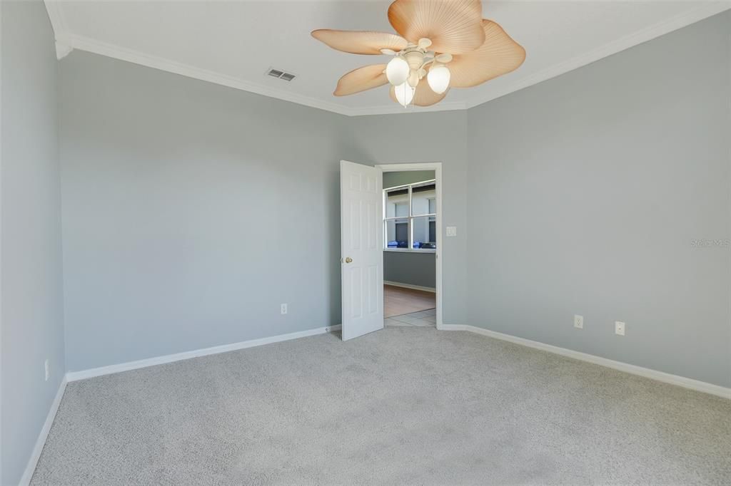 For Sale: $364,990 (4 beds, 2 baths, 1960 Square Feet)