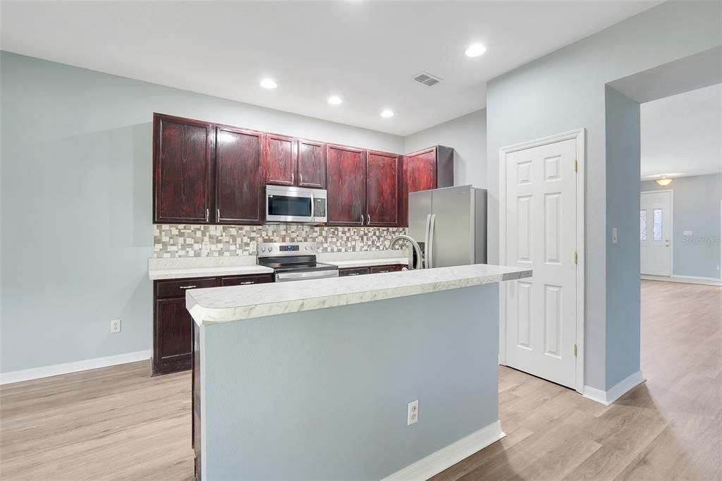 For Sale: $364,990 (4 beds, 2 baths, 1960 Square Feet)