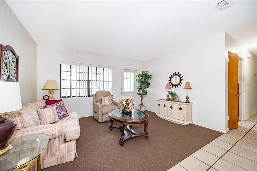 Active With Contract: $250,000 (3 beds, 2 baths, 1354 Square Feet)