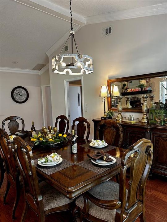For Sale: $552,500 (3 beds, 2 baths, 2716 Square Feet)
