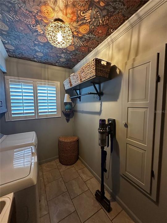 For Sale: $552,500 (3 beds, 2 baths, 2716 Square Feet)