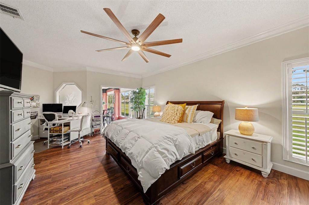 For Sale: $552,500 (3 beds, 2 baths, 2716 Square Feet)