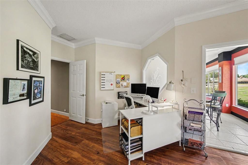 For Sale: $552,500 (3 beds, 2 baths, 2716 Square Feet)