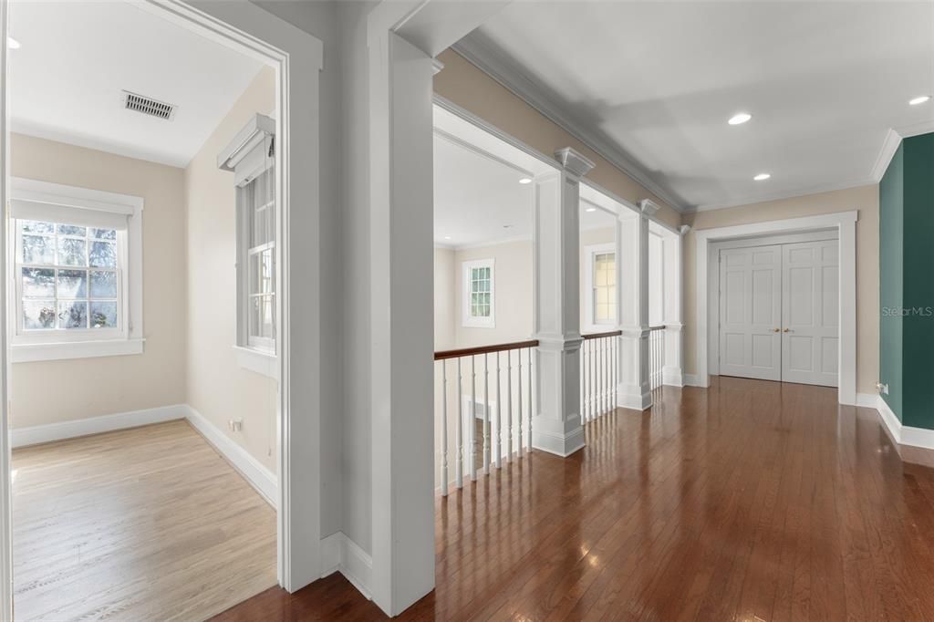 For Sale: $1,949,000 (5 beds, 4 baths, 4730 Square Feet)