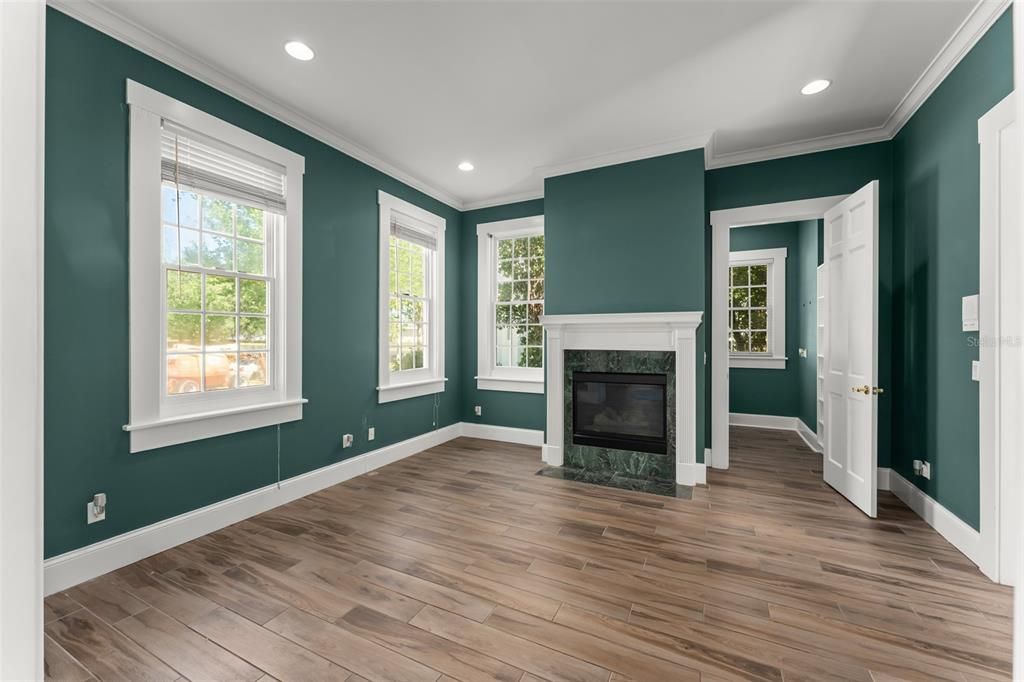 For Sale: $1,949,000 (5 beds, 4 baths, 4730 Square Feet)