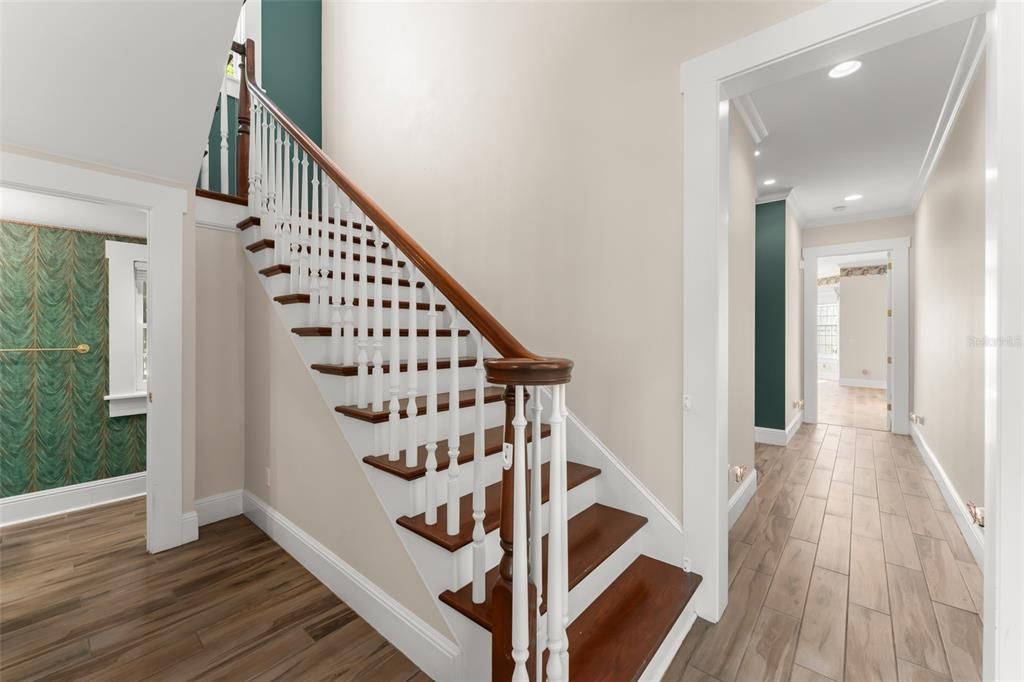For Sale: $1,949,000 (5 beds, 4 baths, 4730 Square Feet)