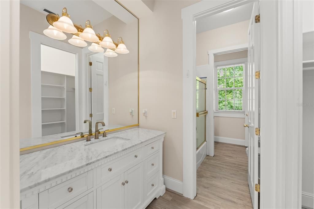 For Sale: $1,949,000 (5 beds, 4 baths, 4730 Square Feet)