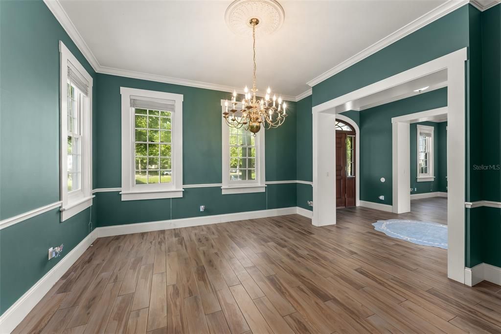 For Sale: $1,949,000 (5 beds, 4 baths, 4730 Square Feet)