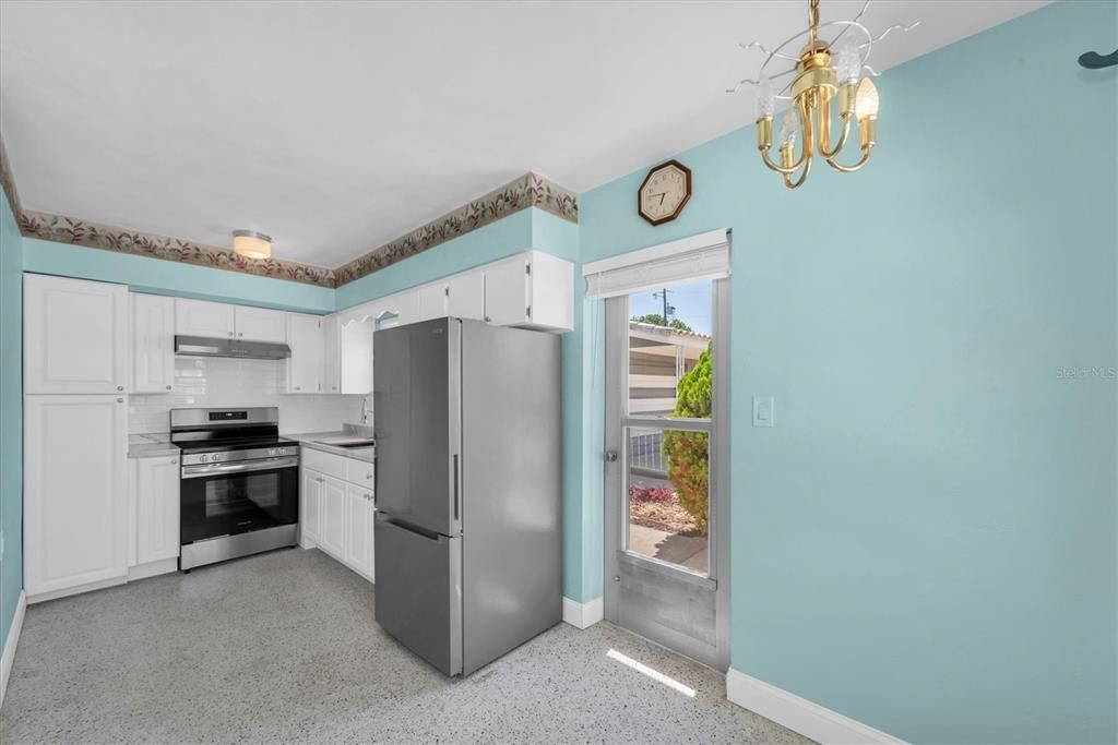 For Rent: $1,500 (1 beds, 1 baths, 600 Square Feet)