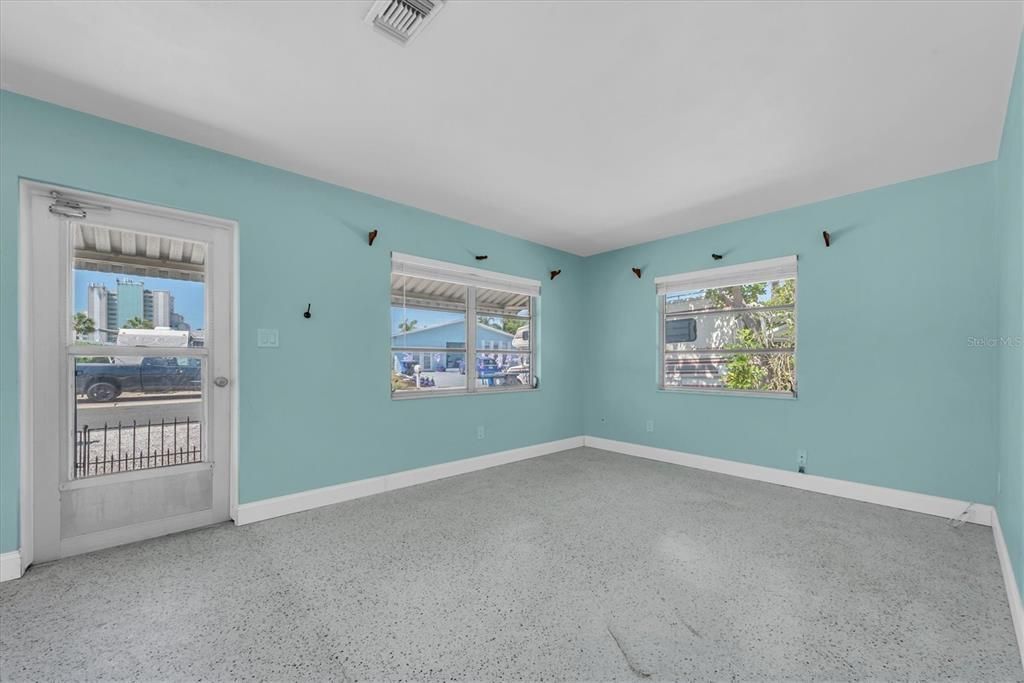 For Rent: $1,500 (1 beds, 1 baths, 600 Square Feet)