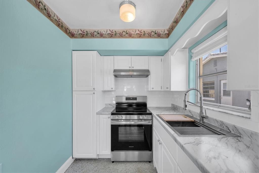 For Rent: $1,500 (1 beds, 1 baths, 600 Square Feet)
