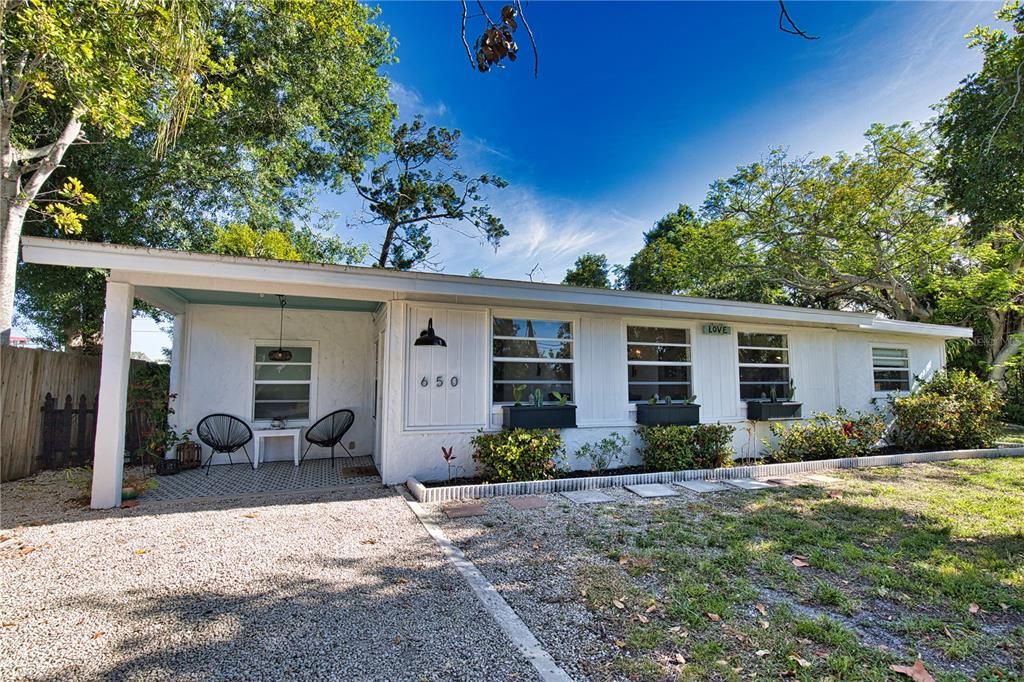 For Rent: $3,500 (3 beds, 2 baths, 1421 Square Feet)