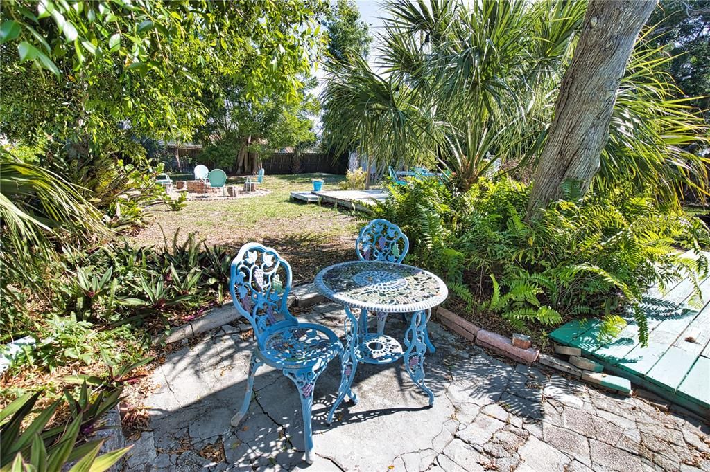 For Rent: $3,500 (3 beds, 2 baths, 1421 Square Feet)