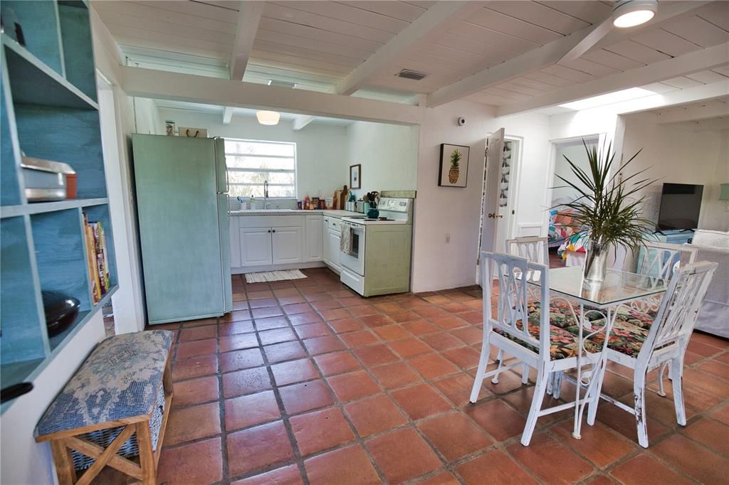For Rent: $3,500 (3 beds, 2 baths, 1421 Square Feet)
