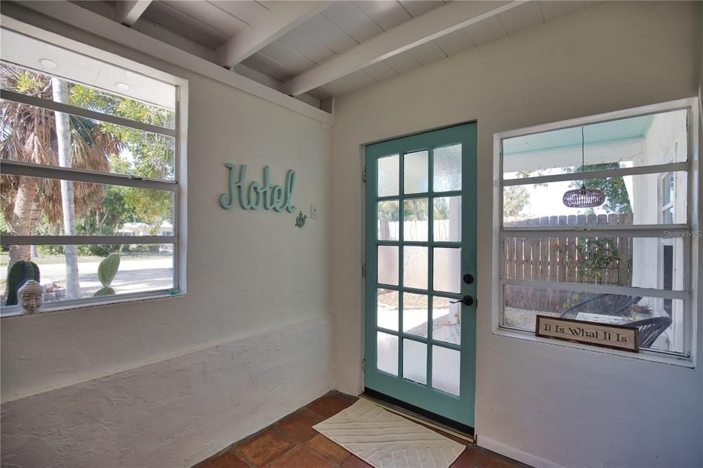 For Rent: $3,500 (3 beds, 2 baths, 1421 Square Feet)