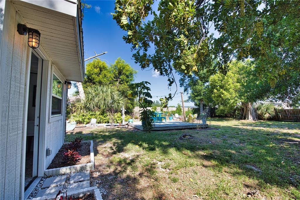 For Rent: $3,500 (3 beds, 2 baths, 1421 Square Feet)
