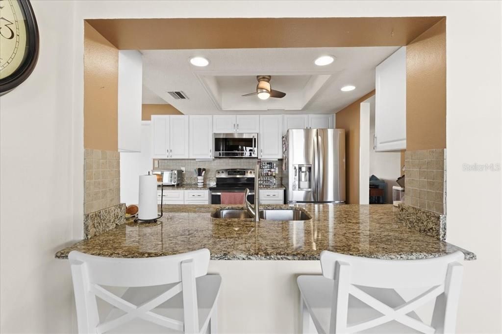 For Sale: $319,900 (2 beds, 2 baths, 1258 Square Feet)