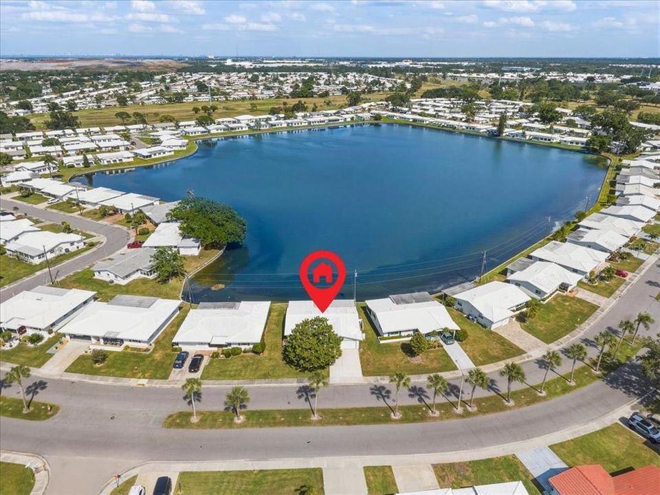 For Sale: $319,900 (2 beds, 2 baths, 1258 Square Feet)
