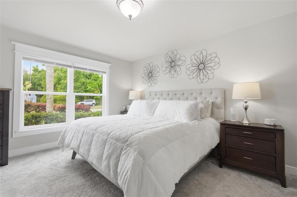 Activo con contrato: $675,000 (6 camas, 3 baños, 2908 Pies cuadrados)