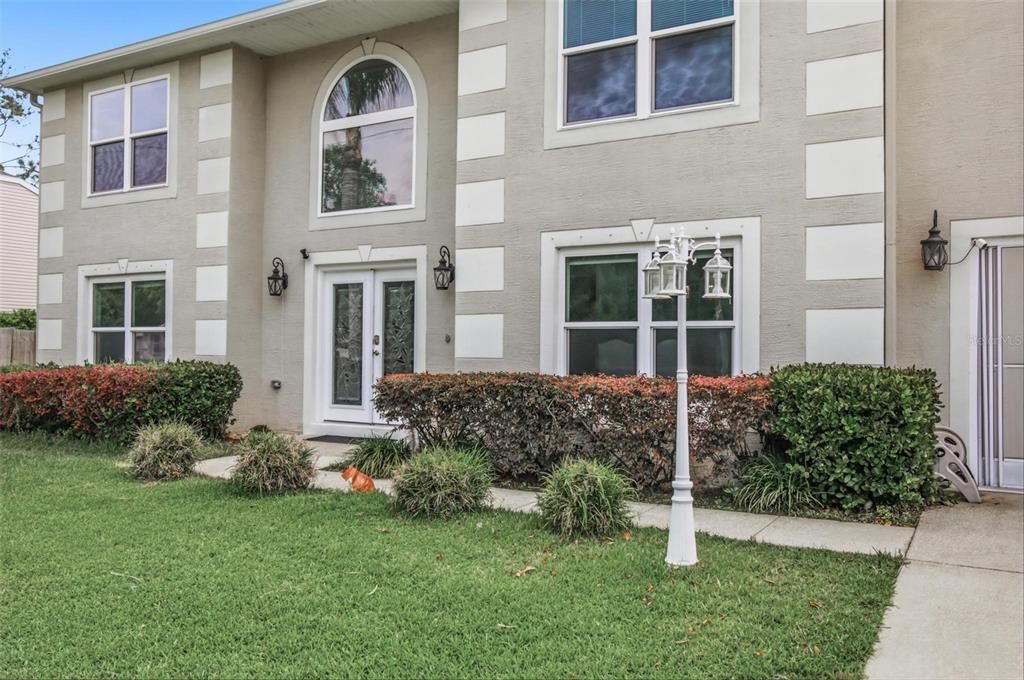 Activo con contrato: $675,000 (6 camas, 3 baños, 2908 Pies cuadrados)