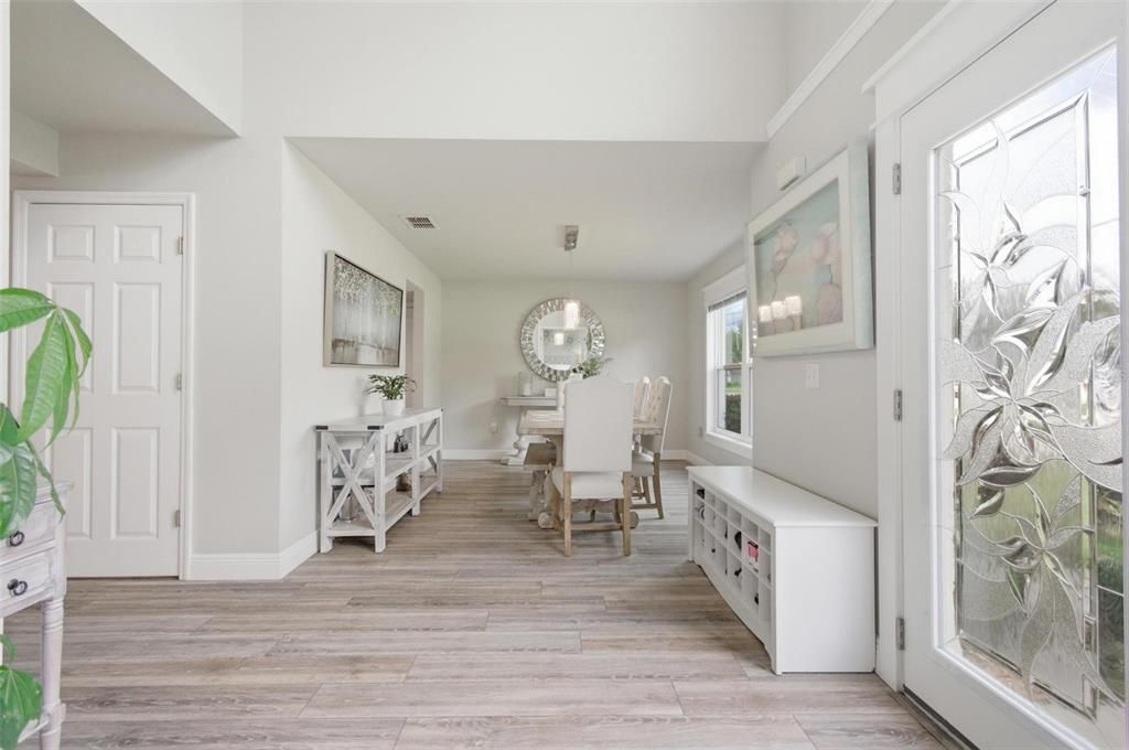 Activo con contrato: $675,000 (6 camas, 3 baños, 2908 Pies cuadrados)