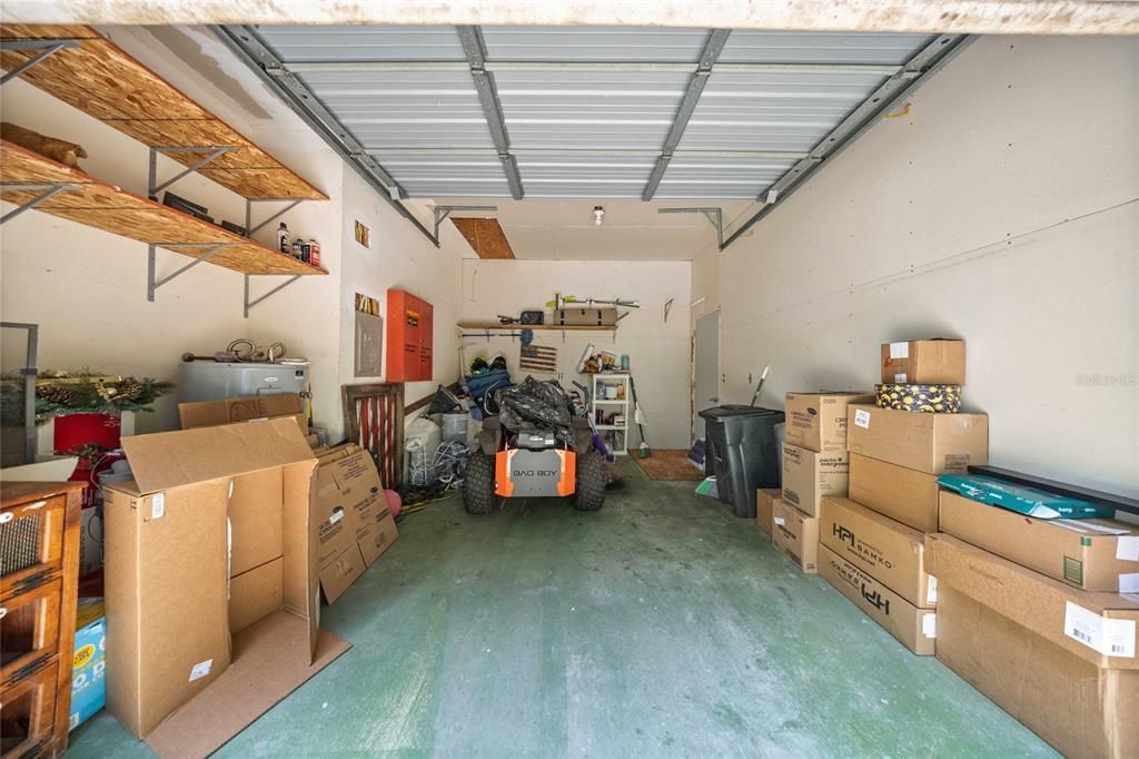 Activo con contrato: $839,500 (4 camas, 2 baños, 3008 Pies cuadrados)