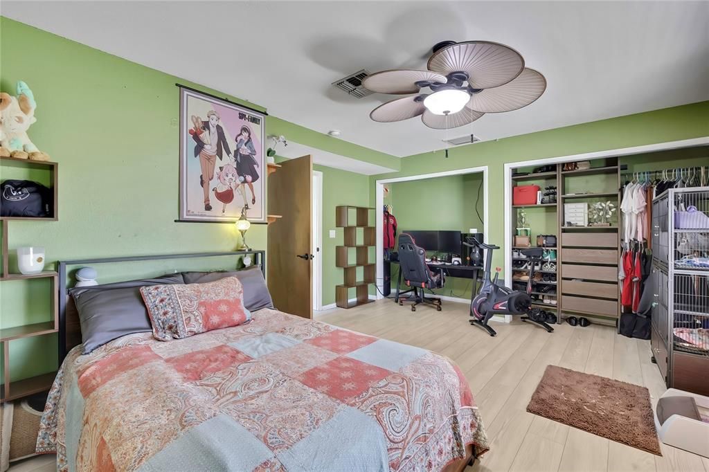 For Sale: $387,000 (3 beds, 3 baths, 1791 Square Feet)