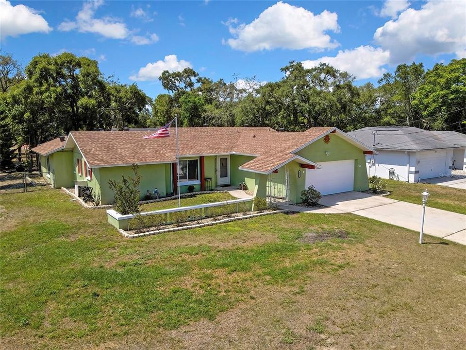 For Sale: $387,000 (3 beds, 3 baths, 1791 Square Feet)