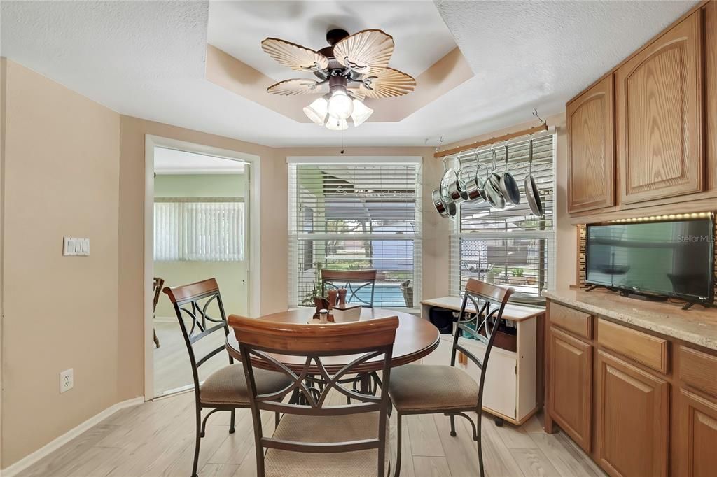 For Sale: $387,000 (3 beds, 3 baths, 1791 Square Feet)