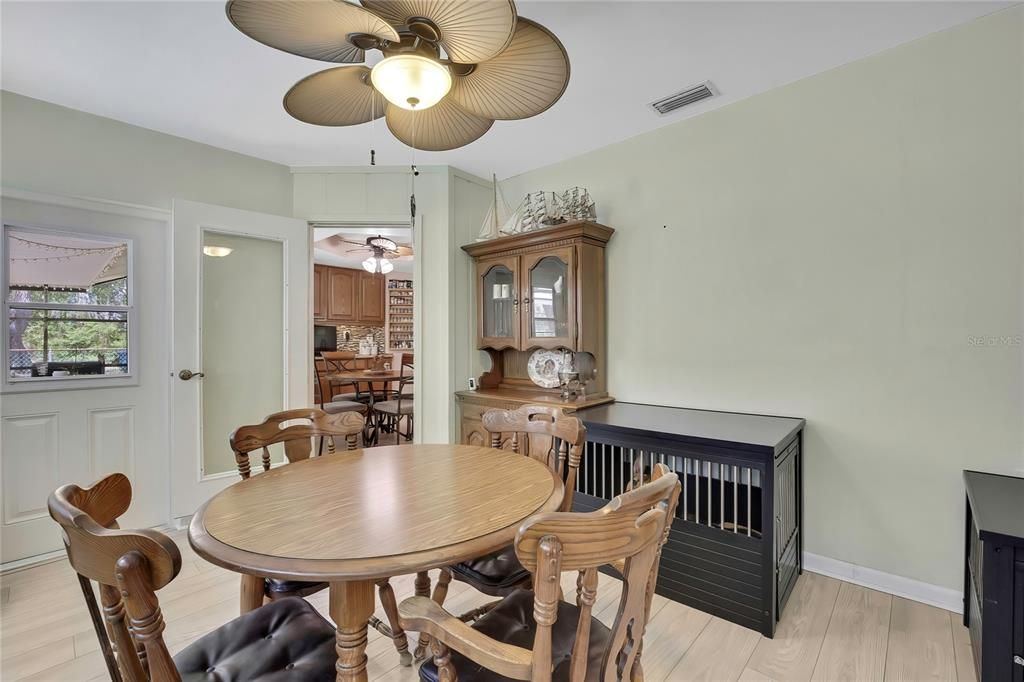 For Sale: $387,000 (3 beds, 3 baths, 1791 Square Feet)