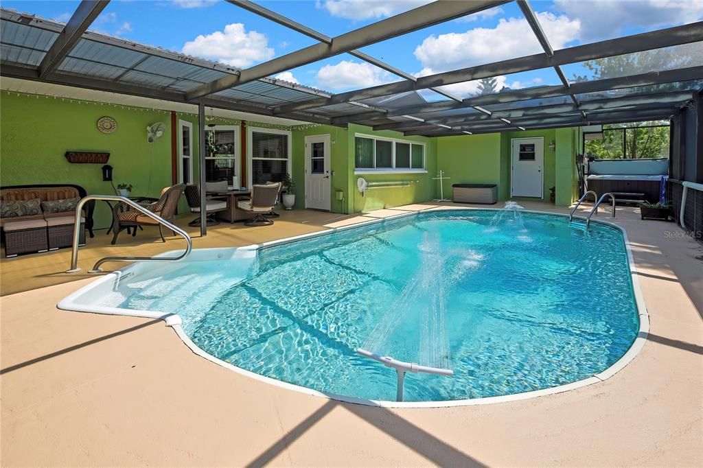 For Sale: $387,000 (3 beds, 3 baths, 1791 Square Feet)