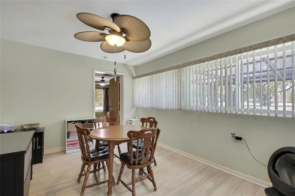 For Sale: $387,000 (3 beds, 3 baths, 1791 Square Feet)