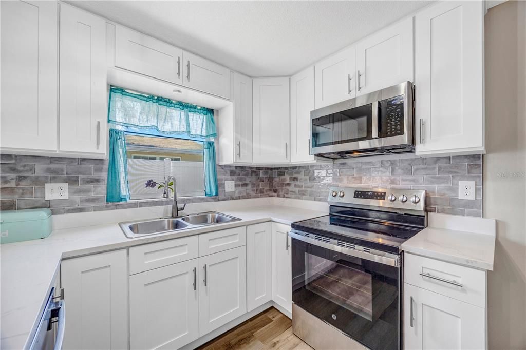 En Venta: $480,000 (3 camas, 2 baños, 1150 Pies cuadrados)