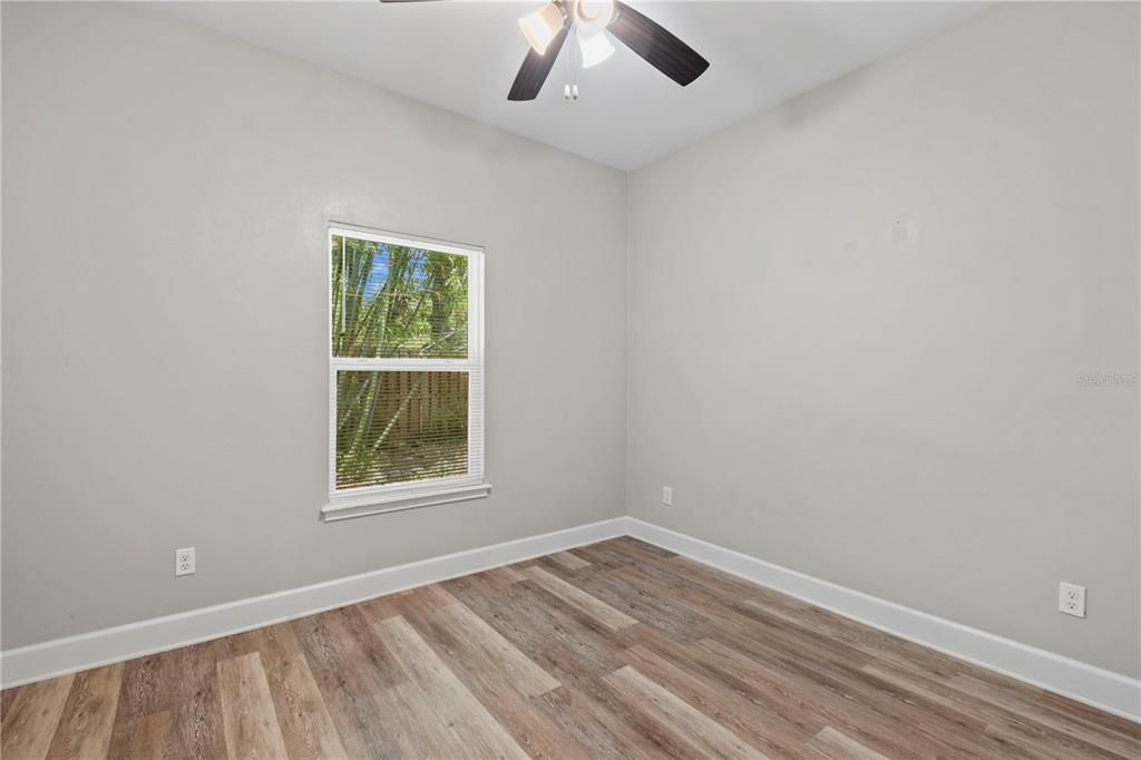 For Rent: $2,400 (4 beds, 2 baths, 1652 Square Feet)